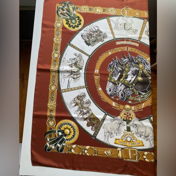 Hermès Vintage Silk Scarf Rare Brown color way Cheveaux de Trait - Picture 8 of 8